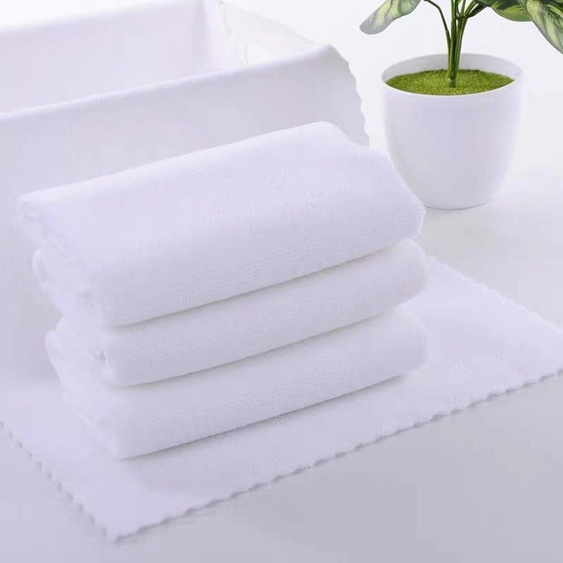 Bath Immortal bijeli ručnik za kupanje, 30×70 cm, warp-knit, s izrezanim rubom, finim vlaknima, 240 g/m²