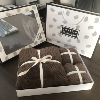 Koraļu flīsa dvieļu komplekts dāvanu kastē, 350 g, 32s diegi, logotipa drukāšana