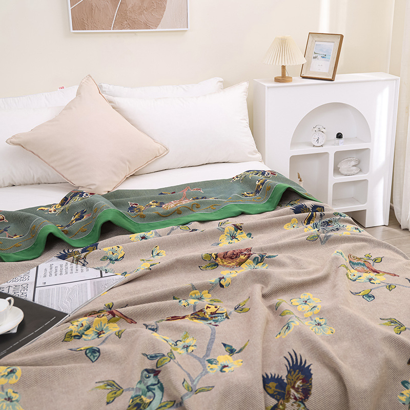 Pamut törölköző anyagú pléd, virágos mintával, tavasz–ősz szezonokra, egyszerű, modern stílus, három részes garnitúra