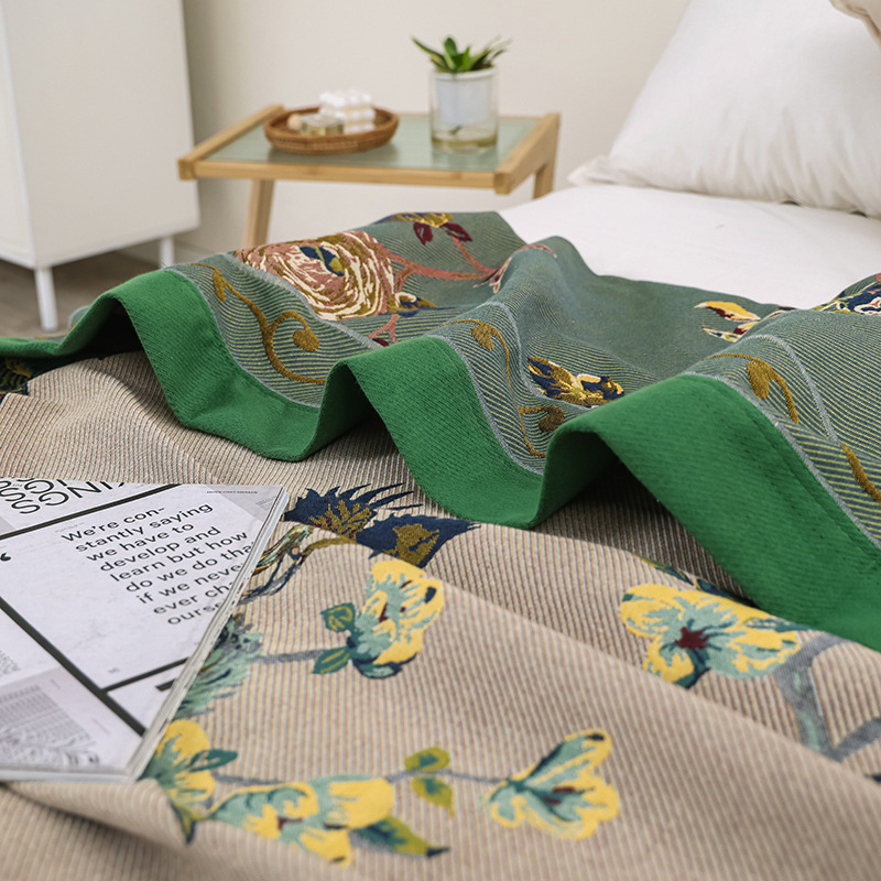 Pamut törölköző anyagú pléd, virágos mintával, tavasz–ősz szezonokra, egyszerű, modern stílus, három részes garnitúra