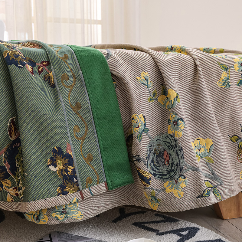 Pamut törölköző anyagú pléd, virágos mintával, tavasz–ősz szezonokra, egyszerű, modern stílus, három részes garnitúra