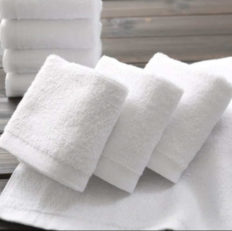 Hotely uteráky z 100% bavlny: sada uterákov na kúpeľ, podlahu a štvorcové uteráky; vhodné pre hotely, sauny a kozmetické salóny; 21s priadza, jednoduché tkanie
