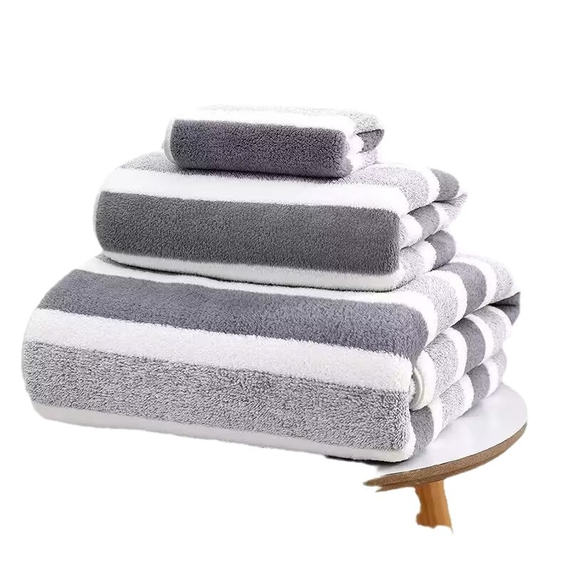 Set ručnika i ručnika za tijelo sa širokim prugama koralnog fleksa, 140 × 70 cm, upijajući