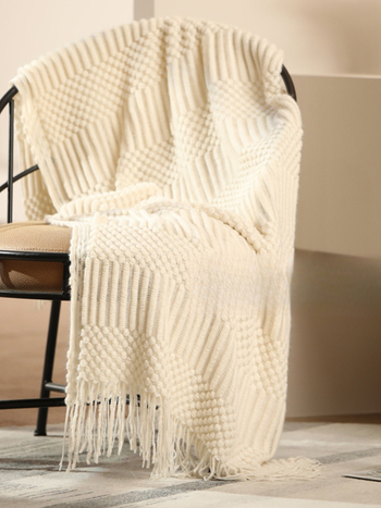 Nordická vlnená deka – jednofarebný vzor na sedačku a domáce dekorácie, zmrštenie 3–5%, odolnosť farieb 2–3%