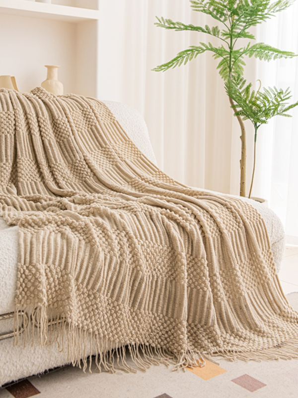 Nordická vlnená deka – jednofarebný vzor na sedačku a domáce dekorácie, zmrštenie 3–5%, odolnosť farieb 2–3%