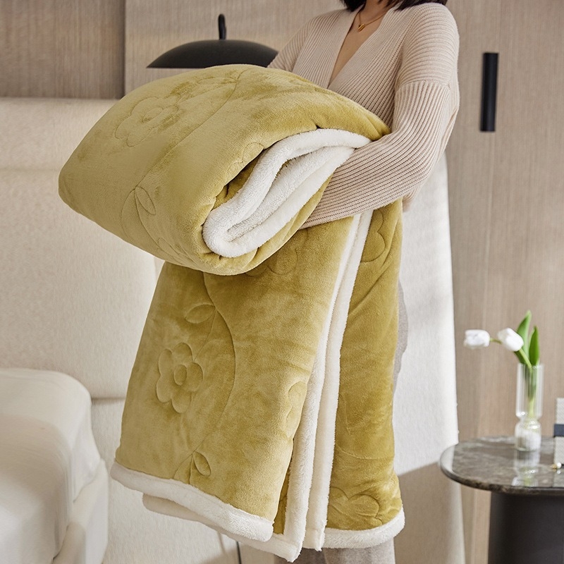 Kötött háromrétegű vastag töltésű pléd, 300 g alatt, bármely szezonhoz, Golden funiu