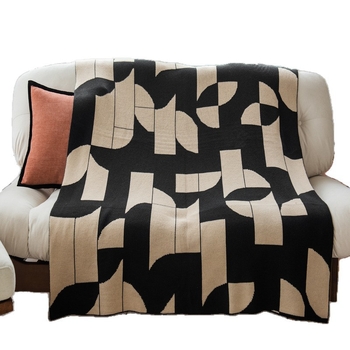 A41 Félholdas kötött takaró, Geometriai nordikus stílus, 800–999 g, Minden évszakhoz, Többfunkciós kanapéra és utazáshoz