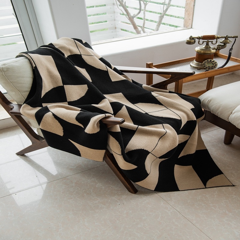 A41 Félholdas kötött takaró, Geometriai nordikus stílus, 800–999 g, Minden évszakhoz, Többfunkciós kanapéra és utazáshoz