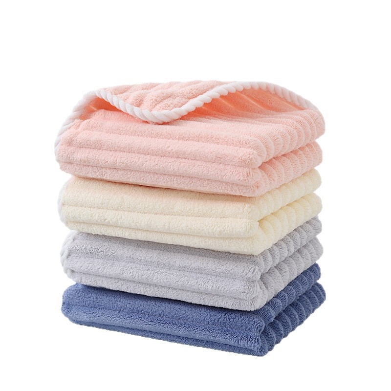 Peškir od coral fleece za kućnu upotrebu, upijajući, debel, velik, s pletenim rubom, brzo se suši, plažni ručnik