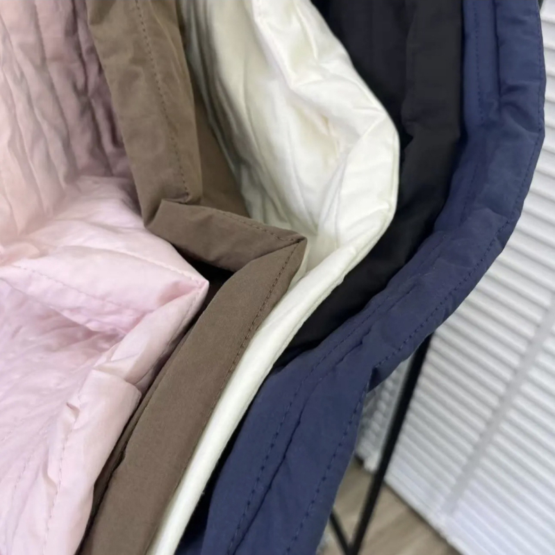 Памучни квилирани панталони с еластична талия, свободен прав силует, пълнеж коприново-подобен, зима 2025