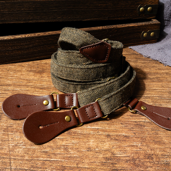 Unisex petnešos iš karuotos audinio su kryžminiu nugaros dizainu, 3 klipsai, reguliuojamas ilgis, suaugusiems