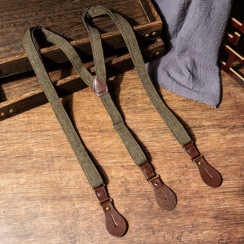 Unisex petnešos iš karuotos audinio su kryžminiu nugaros dizainu, 3 klipsai, reguliuojamas ilgis, suaugusiems