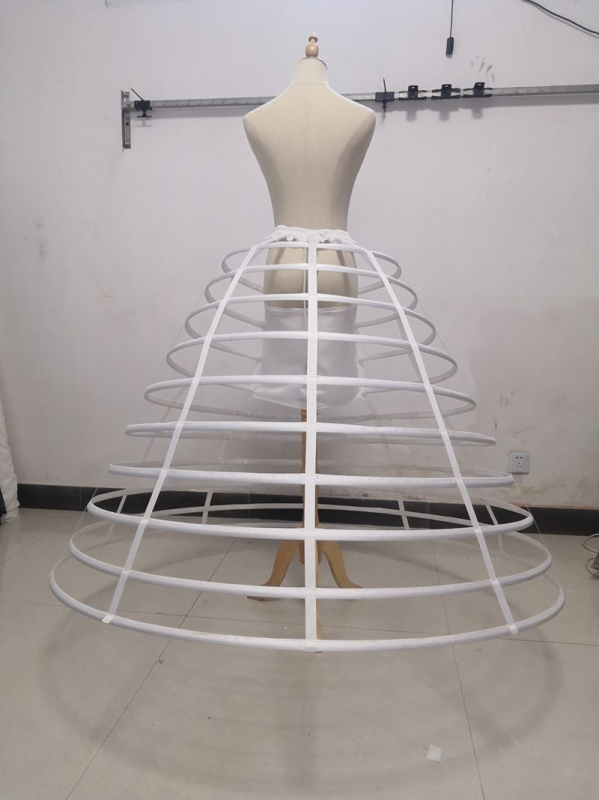 Birdcage crinoline potpora za suknju — čelični prsten, jednodijelna pređa; artikl Spot, proljeće 2021
