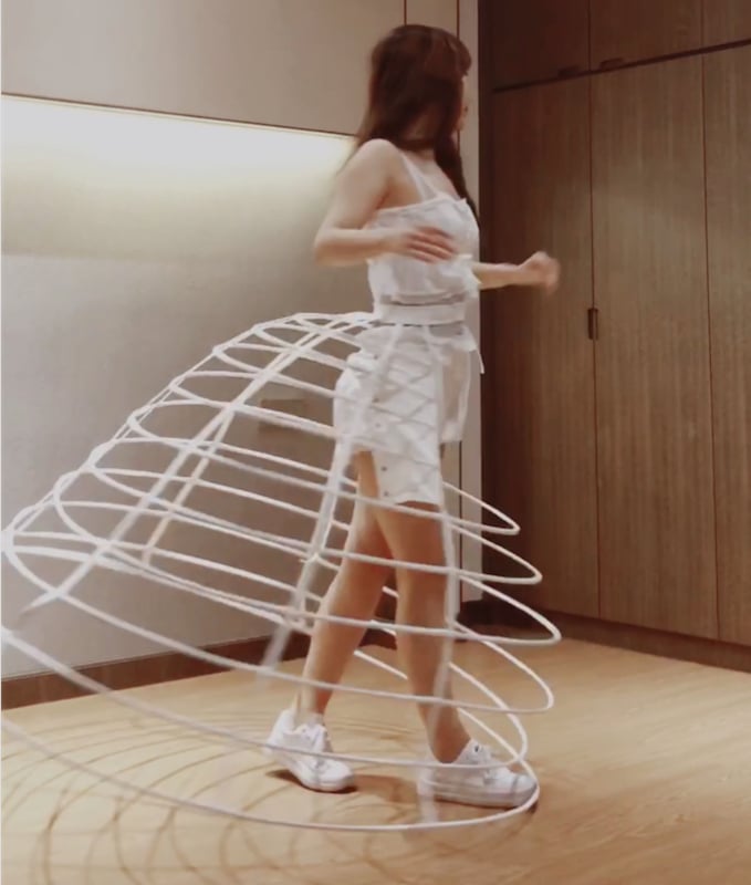 Birdcage crinoline potpora za suknju — čelični prsten, jednodijelna pređa; artikl Spot, proljeće 2021