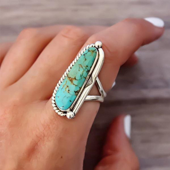 Prsten od legure s tirkizom, kapljastog oblika, unisex vintage