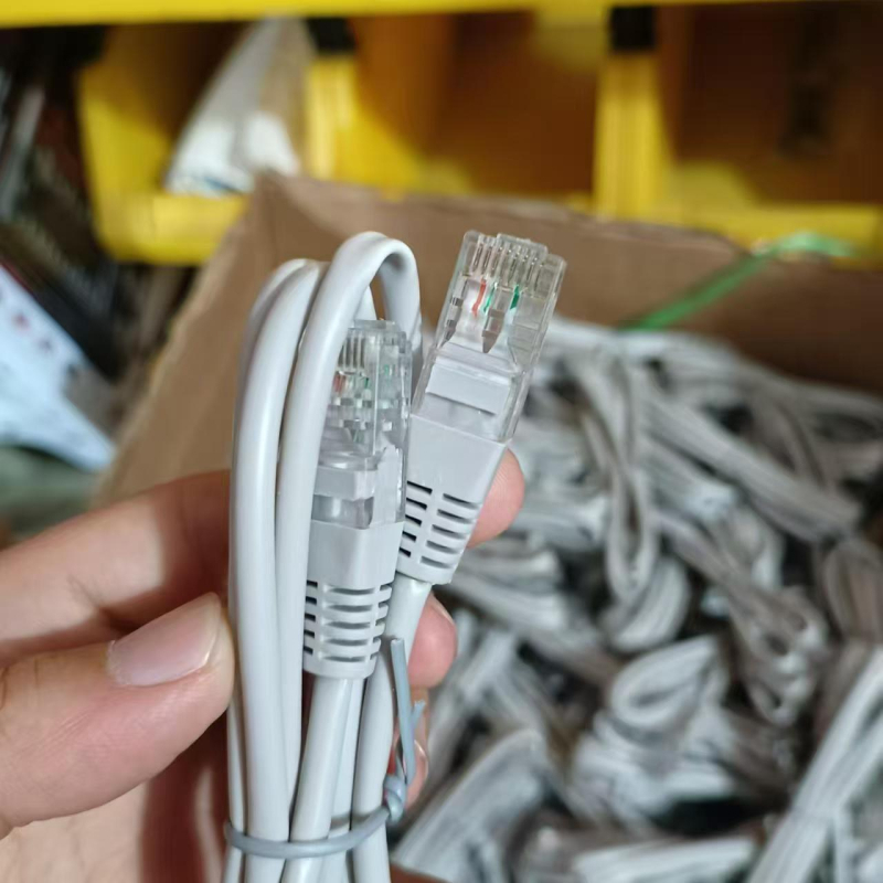 Tenda cablu de rețea Cat5e din cupru solid — cablu patch pentru calculatoare și monitorizare