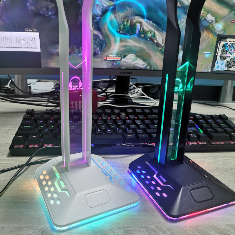 Десктоп стойка за слушалки с RGB осветление и регулируема скорост, модел RGBD8, материал алуминиева сплав + силикон, двойни USB портове и Type-C интерфейс