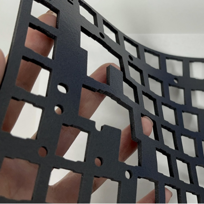 Sandviča paliktnis mehāniskajai tastatūrai ar PORON putu; skaņas izolācija; saderīgs ar 87 taustiņiem; modelis K87; apstrādes veids: stampēšana