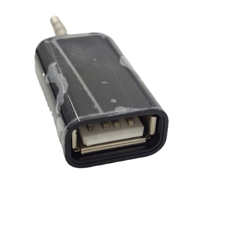 Кабел AUX към USB автомобилен аудио адаптер с 3,5 мм интерфейс и ядро от чист меден проводник