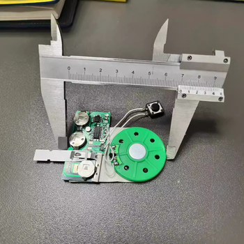 Üdvözlőlaphoz elektronikus hangmodul hangos zenével, nem testreszabható, opp csomagolás, videó útmutató elérhető