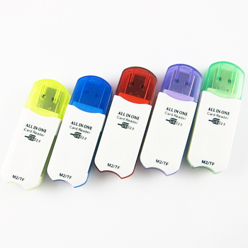 Čitač kartica 4-u-1, USB 2.0 visoko brzinsko sučelje, podržava SD i TF kartice
