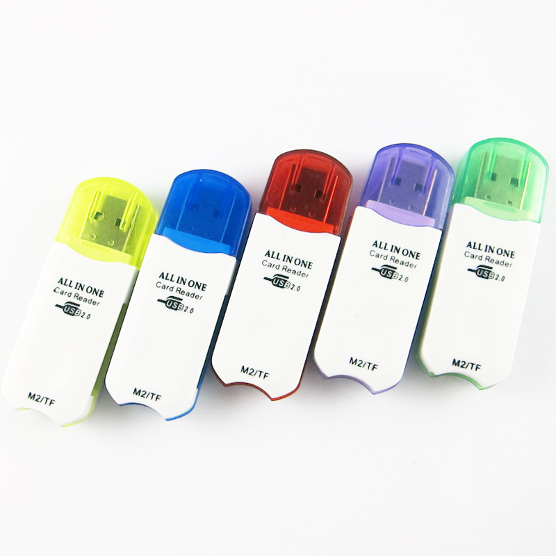 Čitač kartica 4-u-1, USB 2.0 visoko brzinsko sučelje, podržava SD i TF kartice