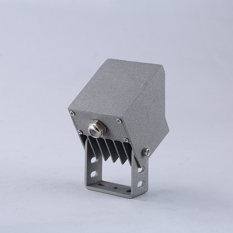 LED prožektorius su liejinio aliuminio korpusu, atsparus vandeniui, modelis YC-040-65-1, lauko naudojimui, 3-8W