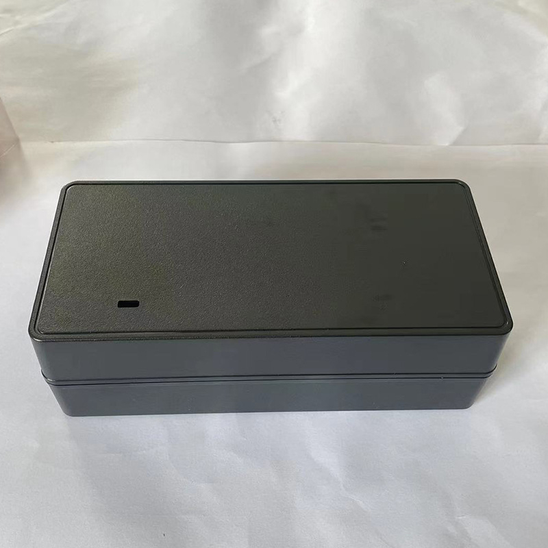 Uzlādes korpuss no ABS plastmasas ar slēdziem, 12V/15V/24V, 3A/4A/5A