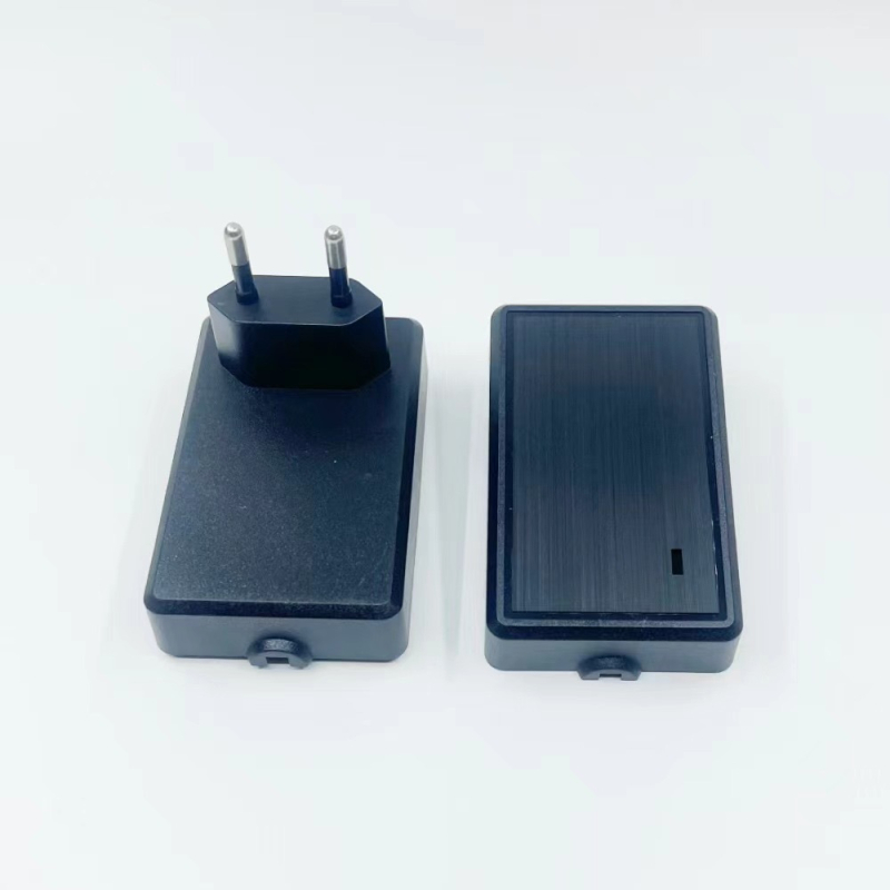 Carcasă pentru încărcător, ieșire 12V1A, model 055, PC+ABS