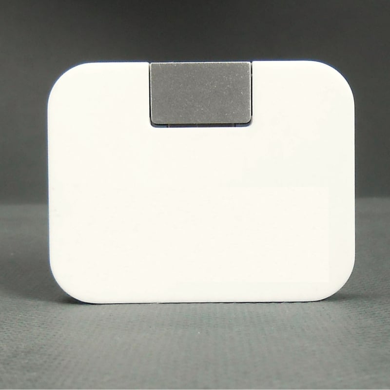 USB хъб с 4 порта, модел ZY-383, USB 2.0 интерфейс, скорост на предаване 2.0, захранване от шината