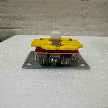 Sastav joysticka za gaming konzolu – eliptička glava joysticka, 5P sučelje, verzija Rocker, Model 1, 300 g