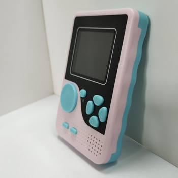 Portatīvā retro spēļu konsole ar diviem džojstikiem, klasiskām arkādes spēlēm, 128 MB atmiņa, USB interfeiss, oriģināla spēļu programmatūra, vienam spēlētājam