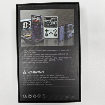 Džojstika rokas spēļu konsole ar 1 GB atmiņu, 64 bitu OS, USB-C interfeisu, 3,5 mm audio ligzdu, akcijas spēles, nostalģisks stils
