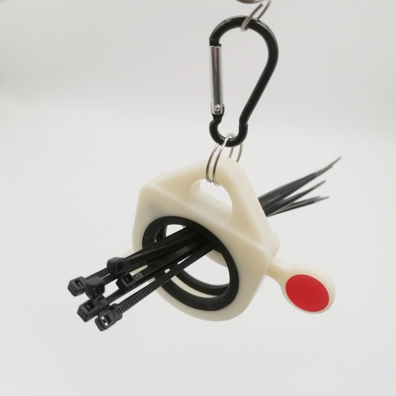 Raft organizator din plastic pentru legături de cablu, design creativ, potrivit pentru depozitare pe birou, lansat în 2023.