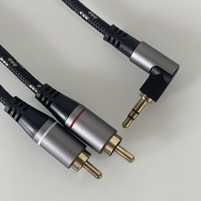 3,5 mm na 2× RCA audio kabel - zlatni konektori, jezgro od čistog bakra, bakar bez kisika, model R020