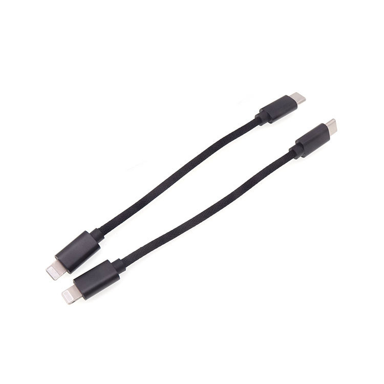 Pleten Lightning–USB-C OTG kabel, crne boje, duljina ispod 0,5 m