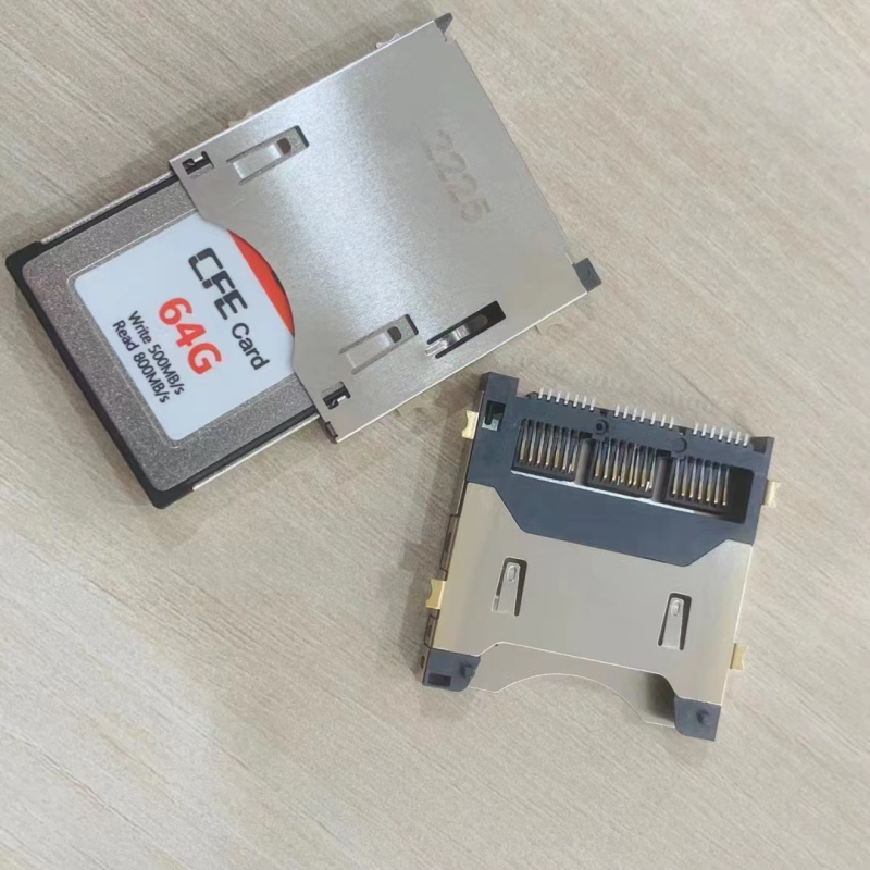 XQD utor za kartice CFexpress / Cfexpress konektor