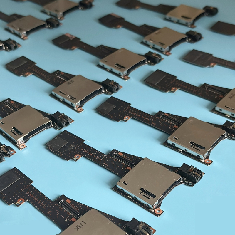 Nintendo Switch OLED karta slot doska so socket rozhraním, FPC materiál, originálny herný softvér