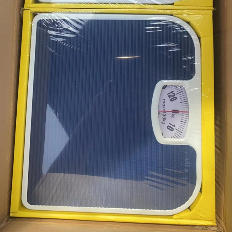 Vaga za kupaonicu s protukliznom PU kožnom površinom, mehanički sustav opružanja, bez elektronike, maksimalno 130 kg