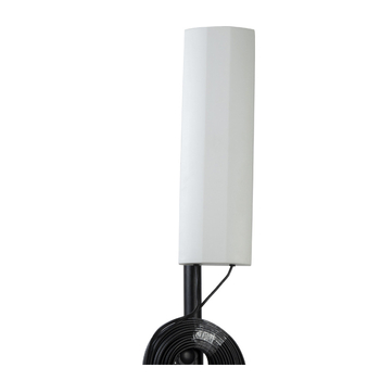 Vanjska usmjerena MIMO pločasta antena za zidni montažu, raspon frekvencija 1710–2700 MHz, dobitak 28 dBi (2×14 dBi), SWR ≤ 1.5