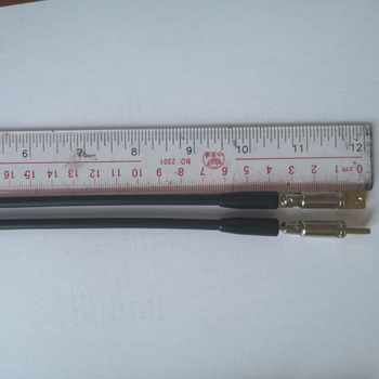 Antena cu cap universal și carcasă din metal-plastic; impedanță 50 Ω; câștig 5; interval de frecvență 890 MHz – 4G/5G; SWR ≤ 5; tensiune de operare 5V