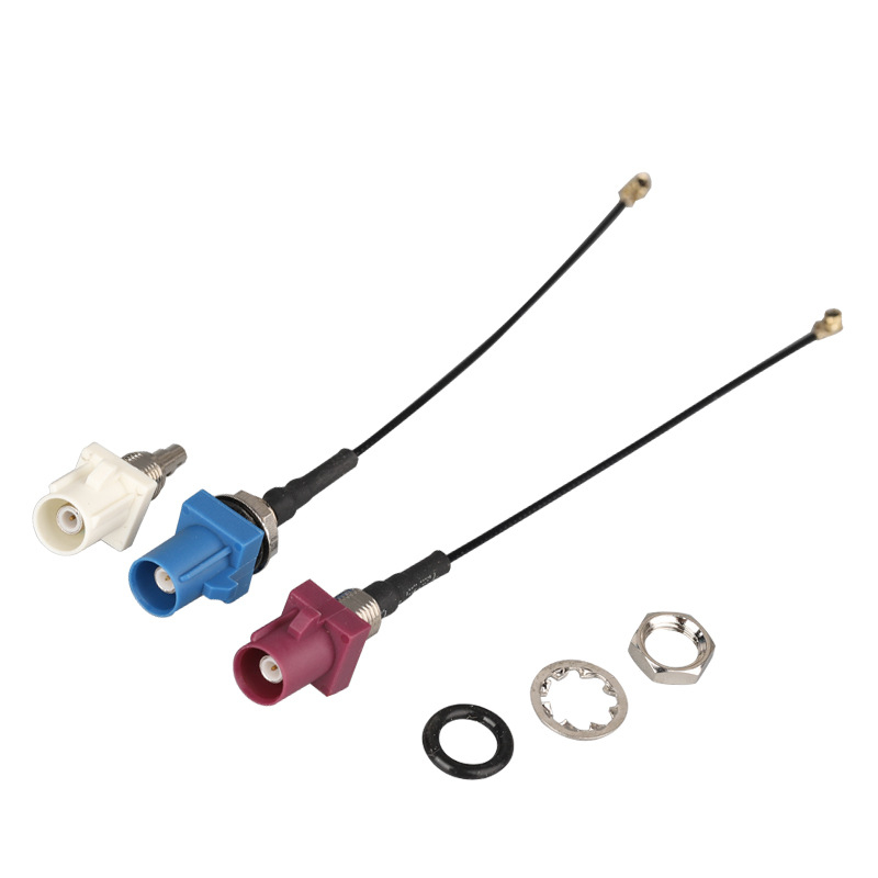 RF jumper kábel FAKRA na IPEX pre GPS anténu, FAKRA samica na IPEX, 0–6 GHz, 50 Ω, SWR ≤ 1,2, 5 V