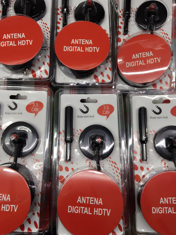 AH-0031 unutarnja TV antena, DVB-T2/DTMB, 460–872 MHz, dobitak 35 dB, impedancija 75 Ω, SWR ≤ 2.0