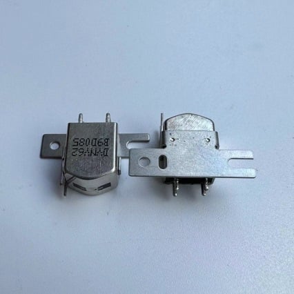 Magnetna glava za snimač DYN62, DC otpor 240 Ω, potpuno nova, original kvalitete za visokokvalitetno snimanje.