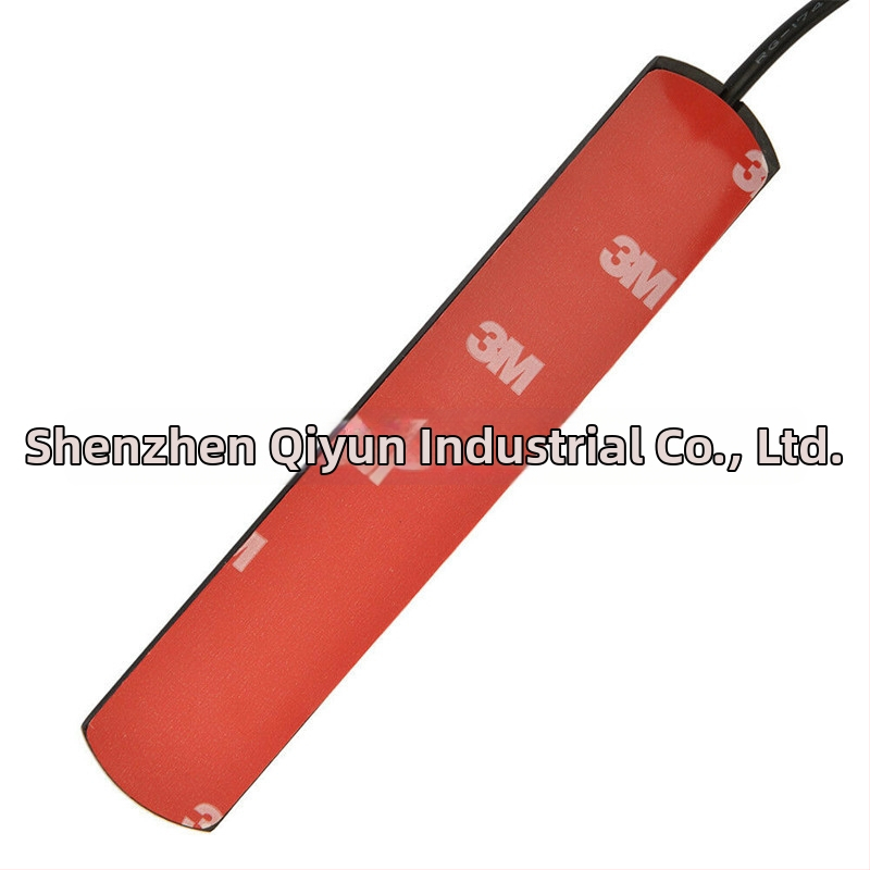 GPS automobilių navigacijos antena – išorinė patch antena, 4G/3G/GSM/2G dažniai