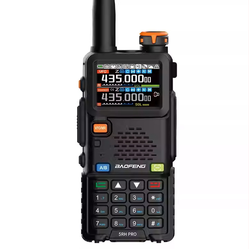 Baofeng 5RHPro rokas raidītājs ar GPS un APRS, darbības diapazons 3–5 km, 5000 mAh akumulators, putekļu izturīgs, ar displeju