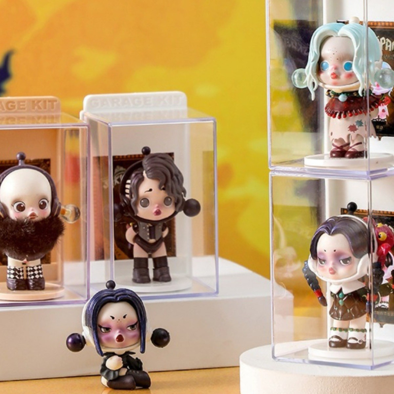 PP-plasztik figurakiállító doboz fedéllel – porvédett, testreszabható, logónyomás lehetséges