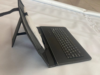 Žičana tipkovnica s kožnom futrolom i Type-C sučeljem za Android i Windows tablete - tanak i lagan dizajn