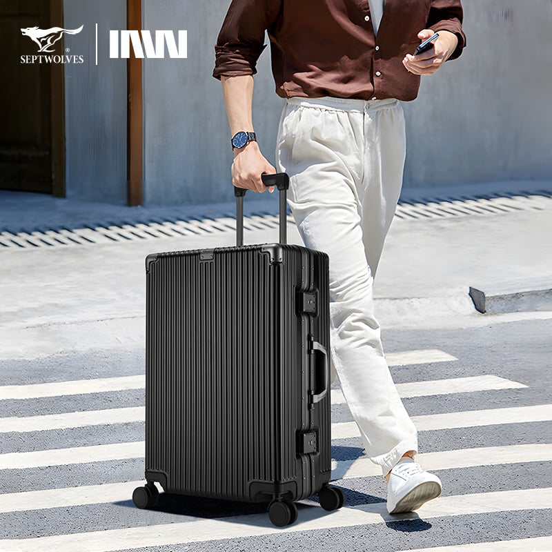 Seven Wolves PC χειραποσκευή με TSA κλείδωμα, μεγάλη χωρητικότητα, περιστρεφόμενοι τροχοί, βάρος 3.35 kg