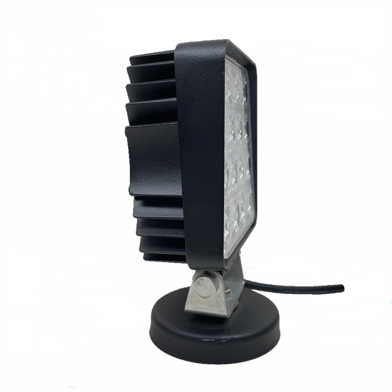 RG-22 LED munkalámpa autóhoz, 48W, 12-80V, 2800 lm, 6000K